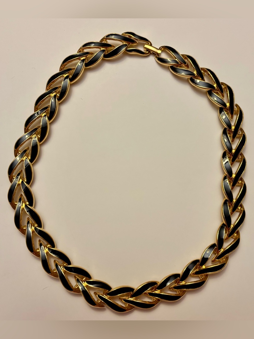 VTG Napier Chunky Gold Black Enamel Chevron Ribbon Link Chain Statement Necklace